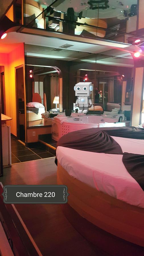 Chomedey Inn Laval Kültér fotó